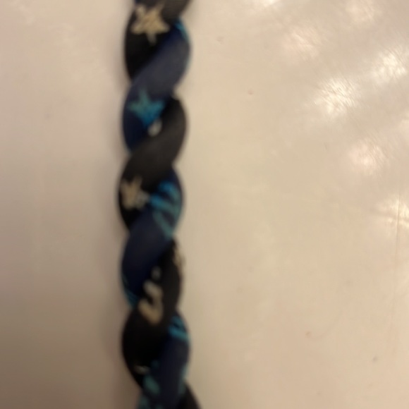 Phiten baseball necklace - Picture 3 of 3